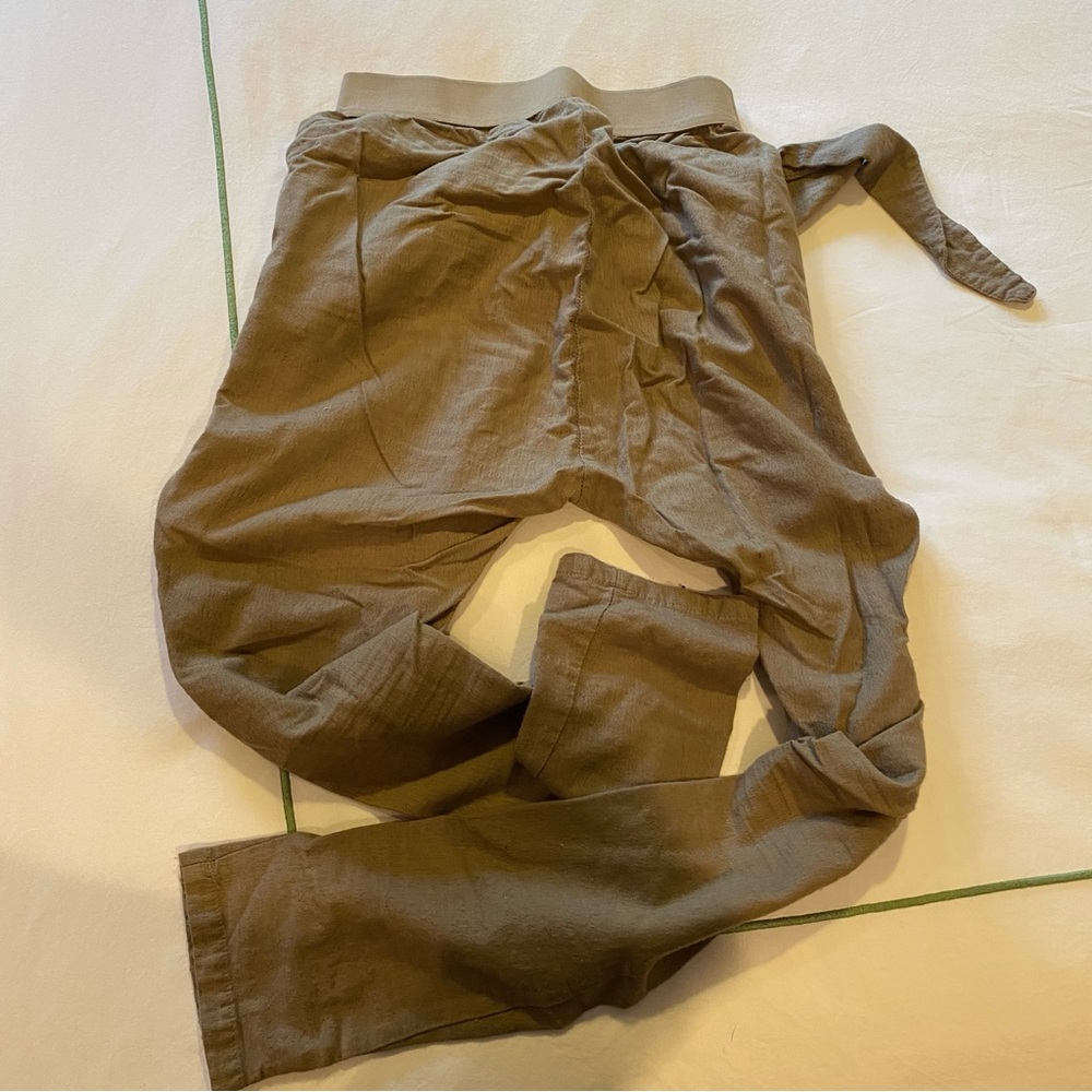 Beige pant - Picture 3 of 3
